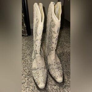 Corral white/silver cowboy boots